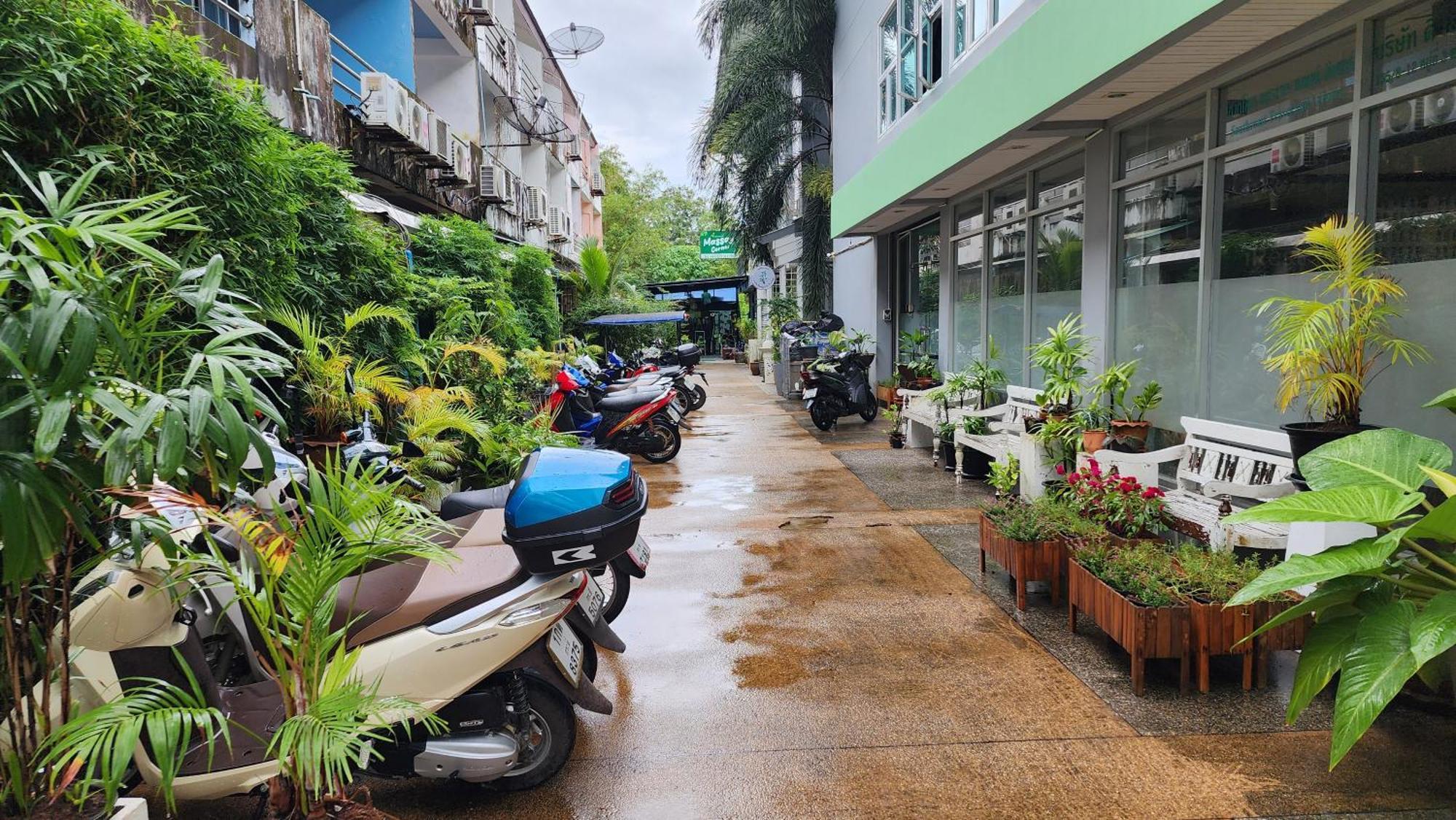 Irest Ao Nang Hostel Exterior photo